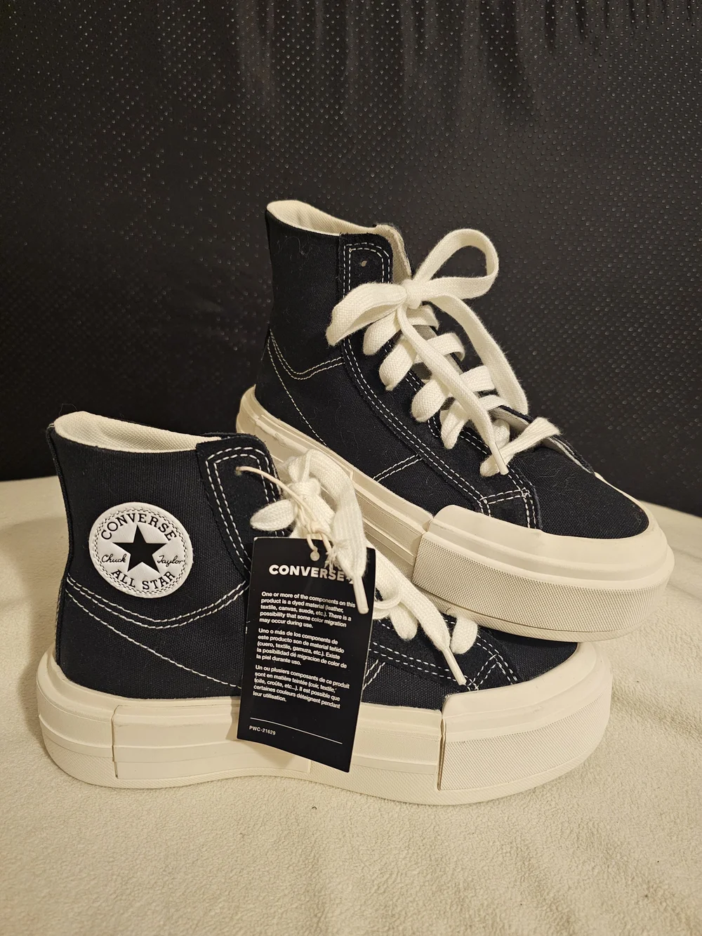 NWT CONVERSE Wmns Chuck Taylor All Star Cruise High Platform Sneakers W 6 /M 4.5